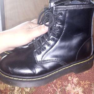 Dr Martens boots size 6.5